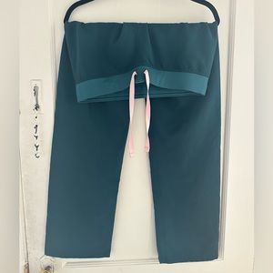 Figs Livingston Basic Scrub Pants